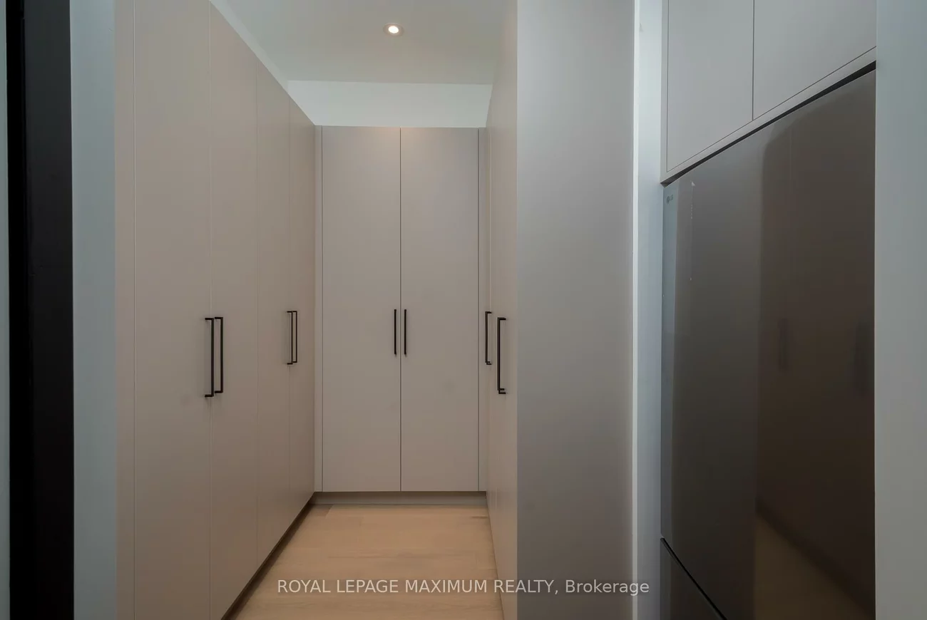 67, Davidson, Islington Woods, Vaughan