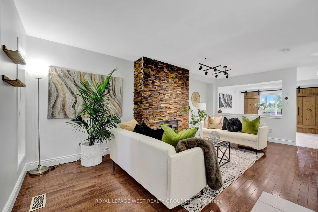 272, Wildberry, Vellore Village, Vaughan