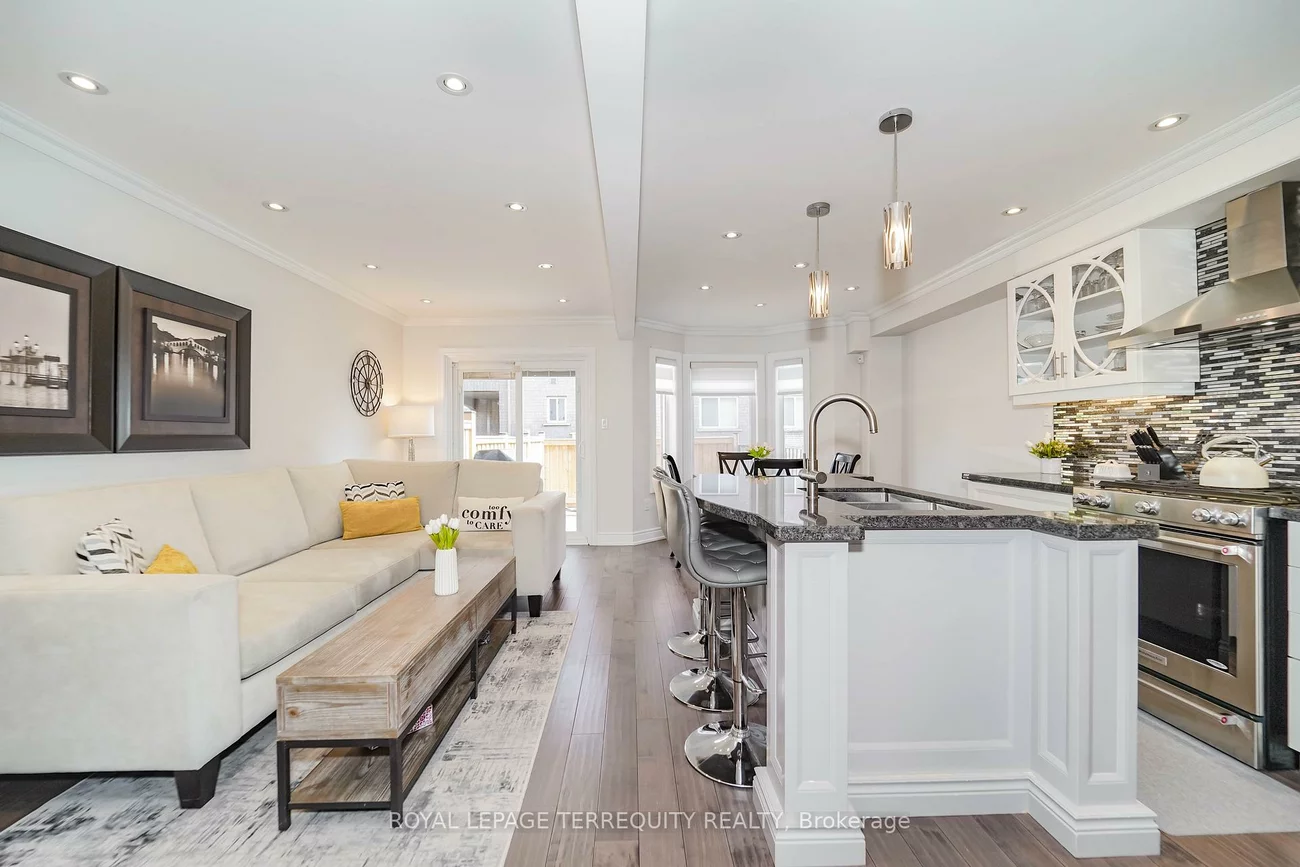 9, Stonebriar, Maple, Vaughan