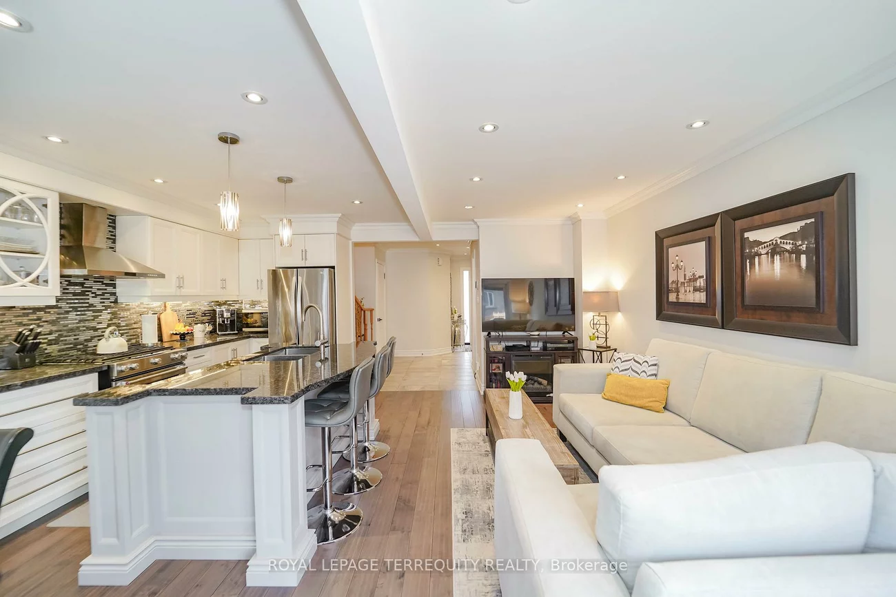 9, Stonebriar, Maple, Vaughan