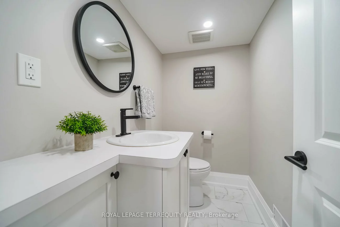 9, Stonebriar, Maple, Vaughan