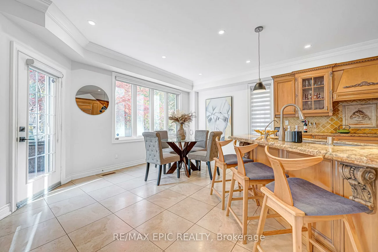 115, Thornhill Woods, Patterson, Vaughan