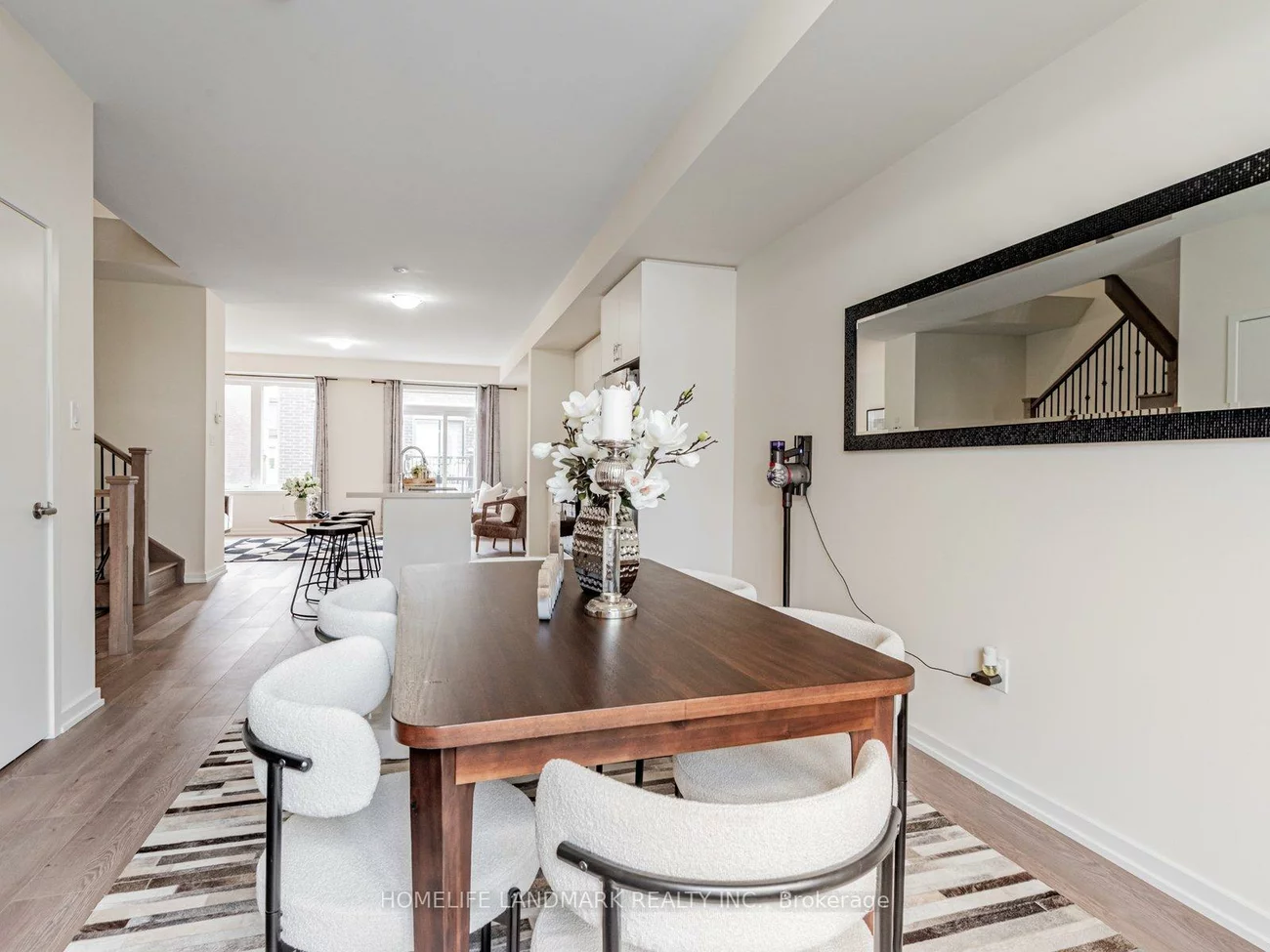 25, Origin, Patterson, Vaughan