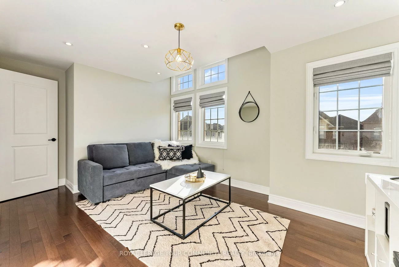 39, Rivoli, Vellore Village, Vaughan