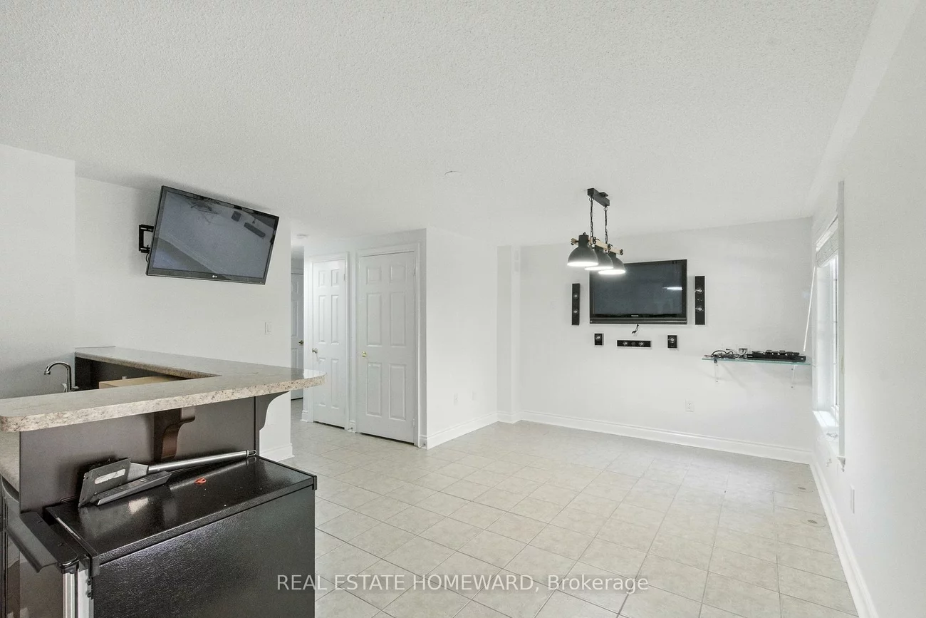 4, Isaac Devins, East Woodbridge, Vaughan