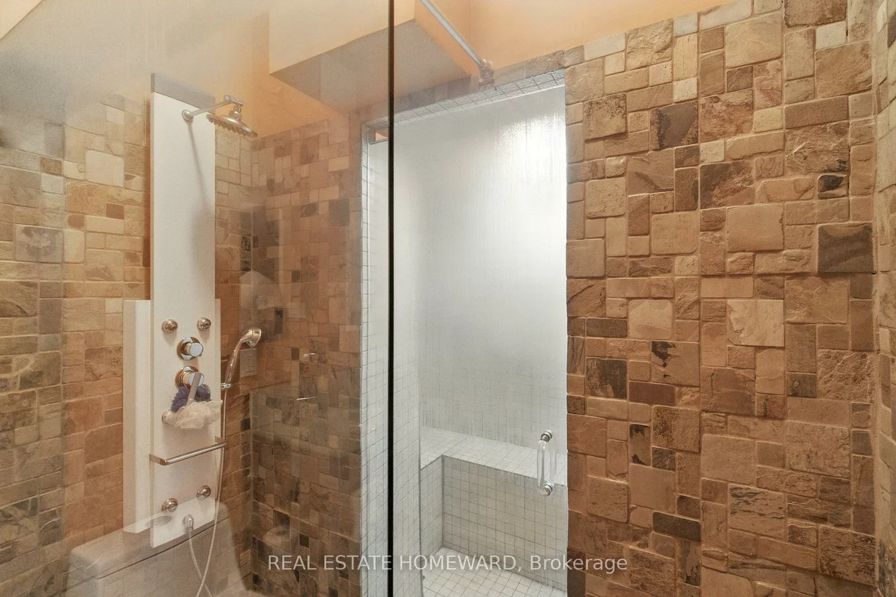 4, Isaac Devins, East Woodbridge, Vaughan