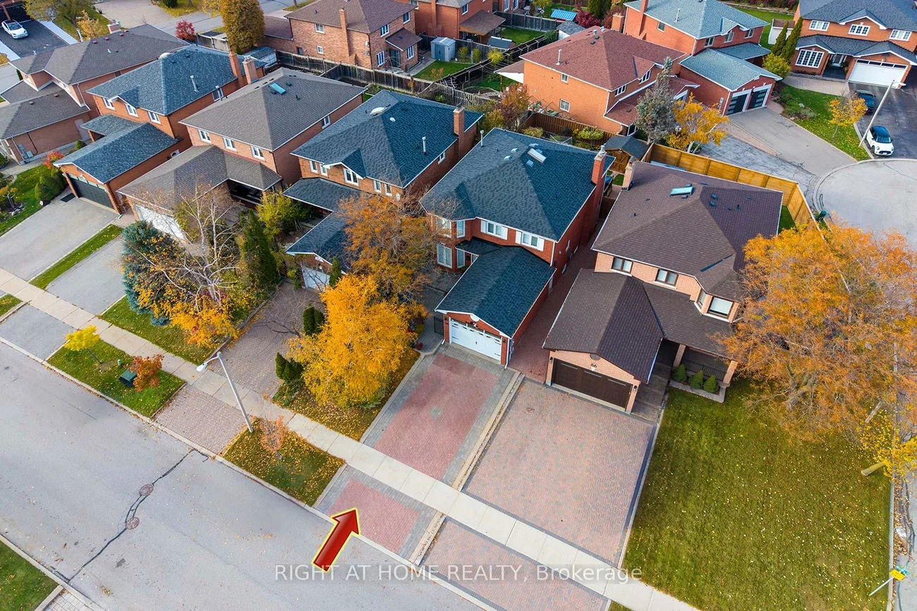 70, Bellona, West Woodbridge, Vaughan