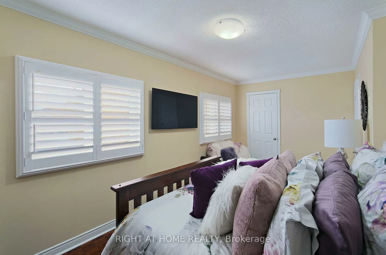 70, Bellona, West Woodbridge, Vaughan