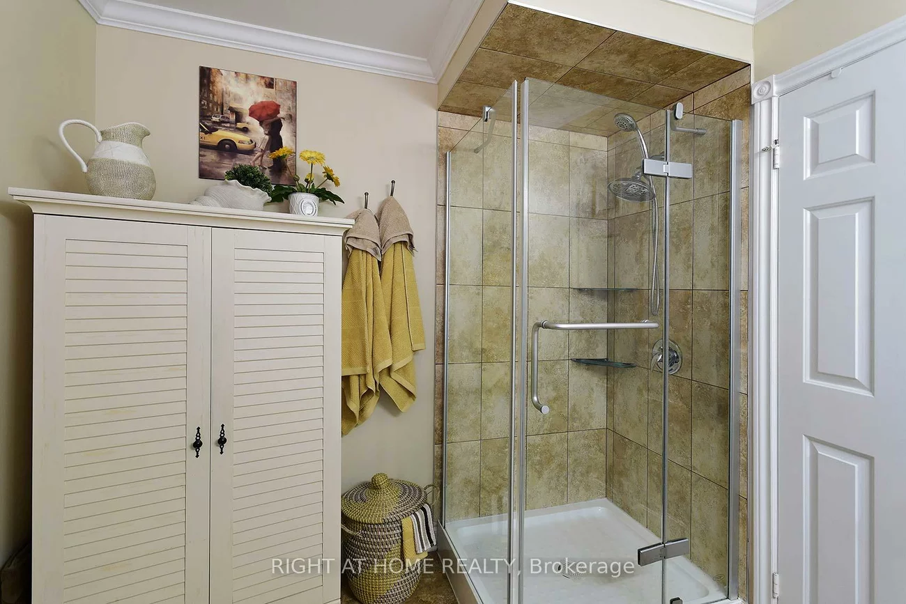 70, Bellona, West Woodbridge, Vaughan