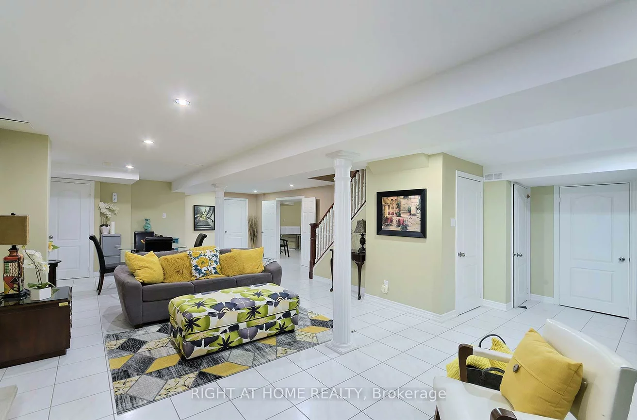 70, Bellona, West Woodbridge, Vaughan