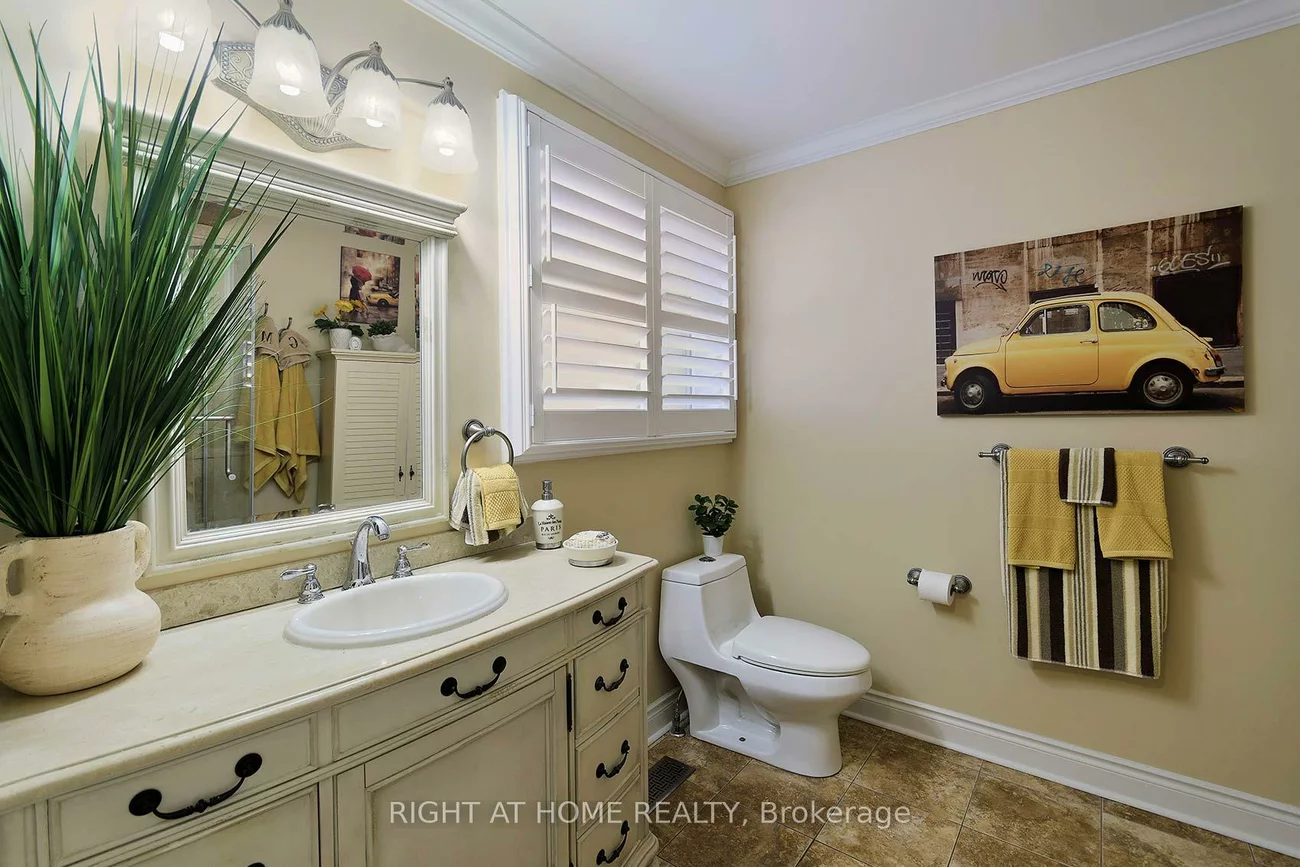 70, Bellona, West Woodbridge, Vaughan