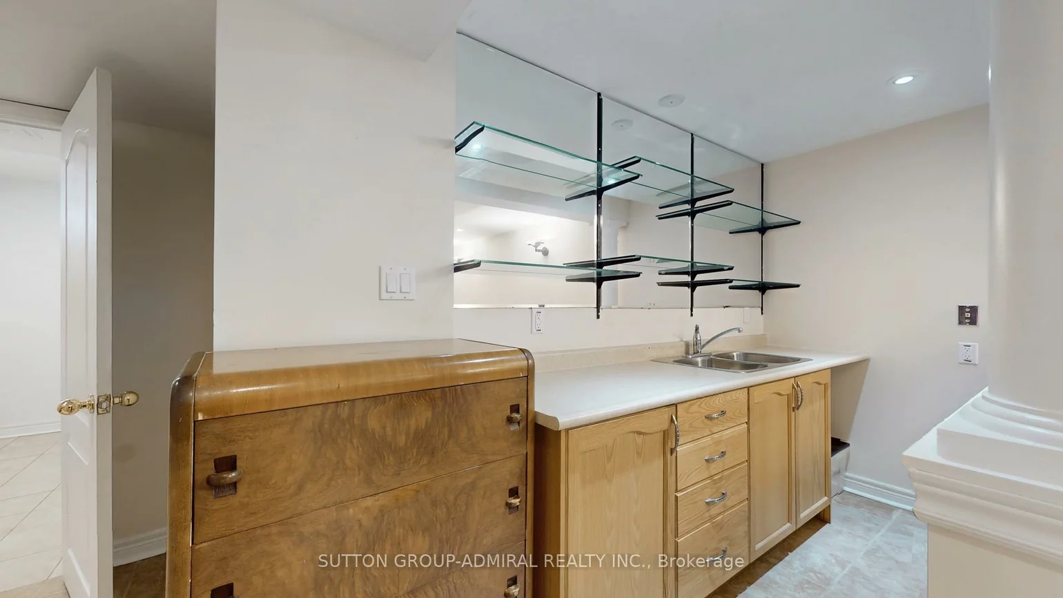 111, Kelso, Maple, Vaughan