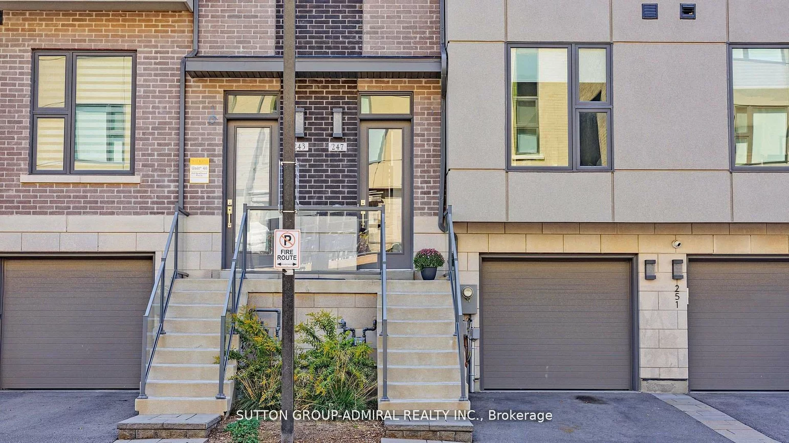 247, Smallwood, Brownridge, Vaughan