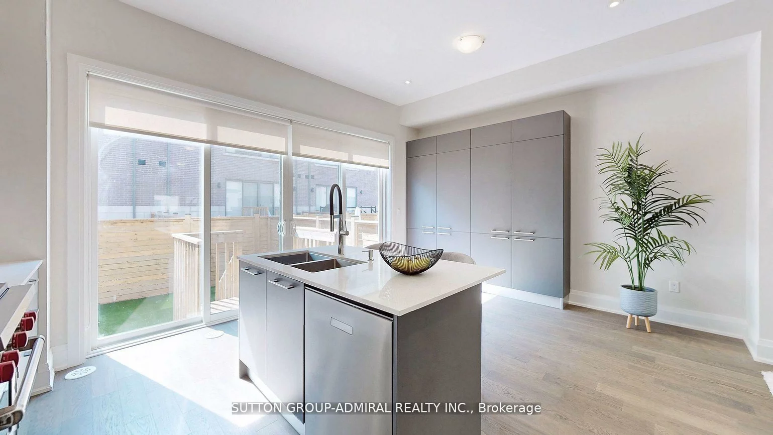 247, Smallwood, Brownridge, Vaughan