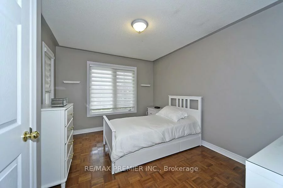 48, Pottery, East Woodbridge, Vaughan