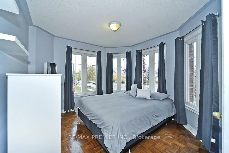 48, Pottery, East Woodbridge, Vaughan