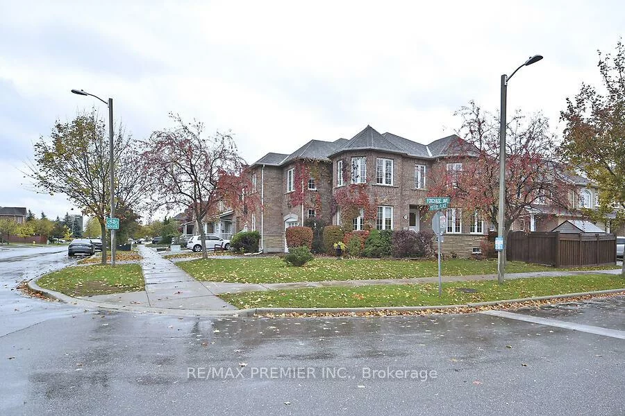 48, Pottery, East Woodbridge, Vaughan