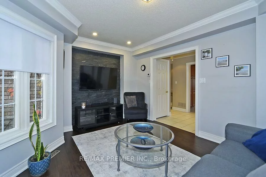 48, Pottery, East Woodbridge, Vaughan
