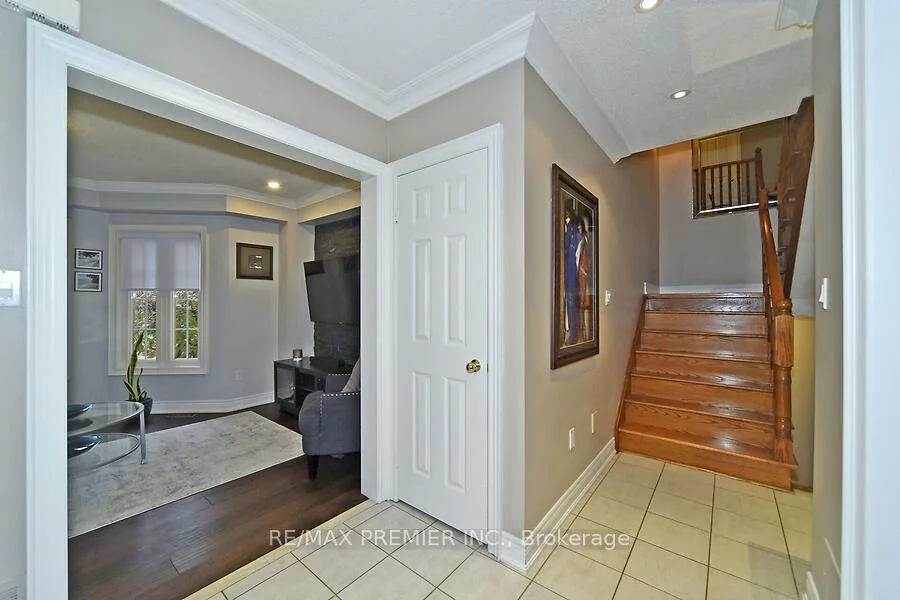 48, Pottery, East Woodbridge, Vaughan