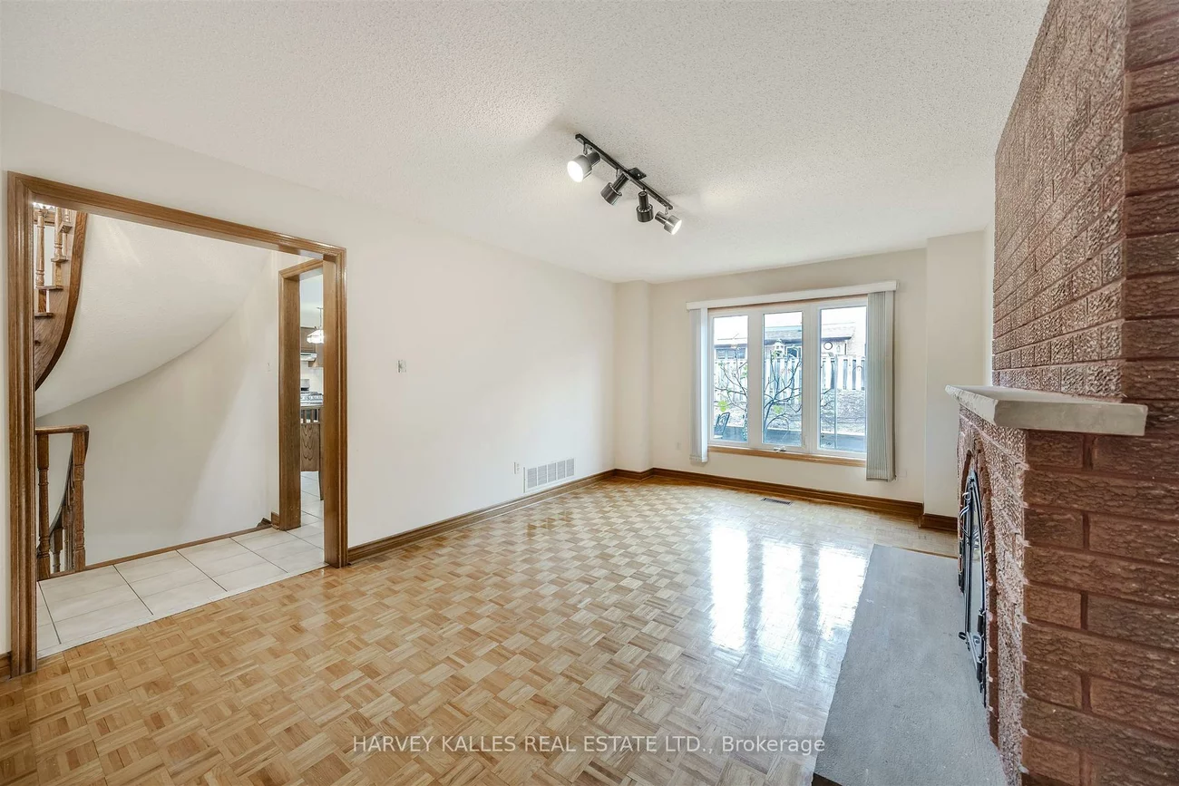 113, Cabaletta, West Woodbridge, Vaughan