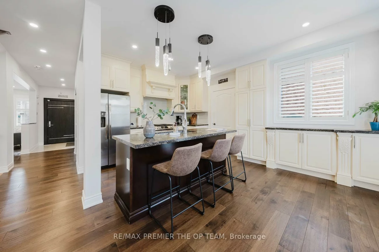 18, Cormorant, Vellore Village, Vaughan