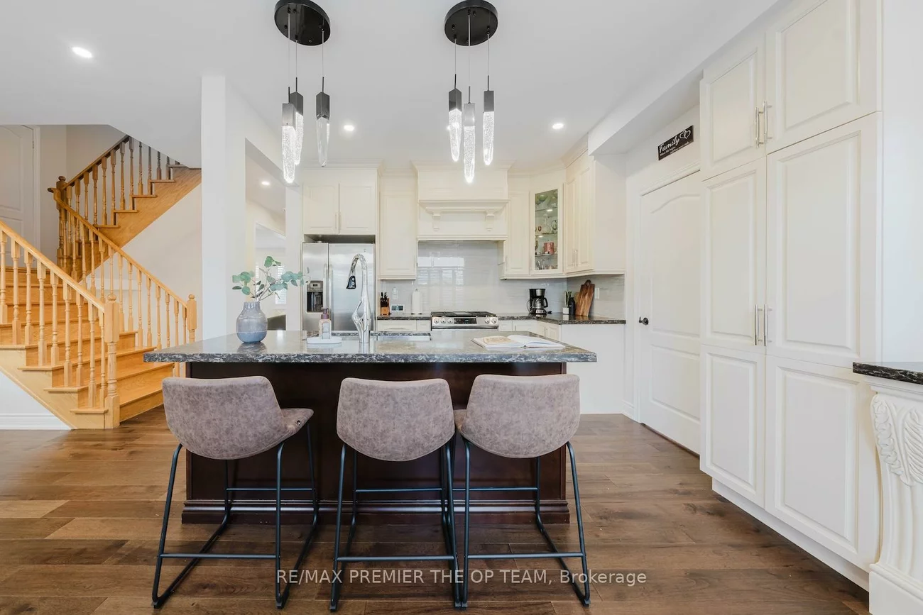 18, Cormorant, Vellore Village, Vaughan