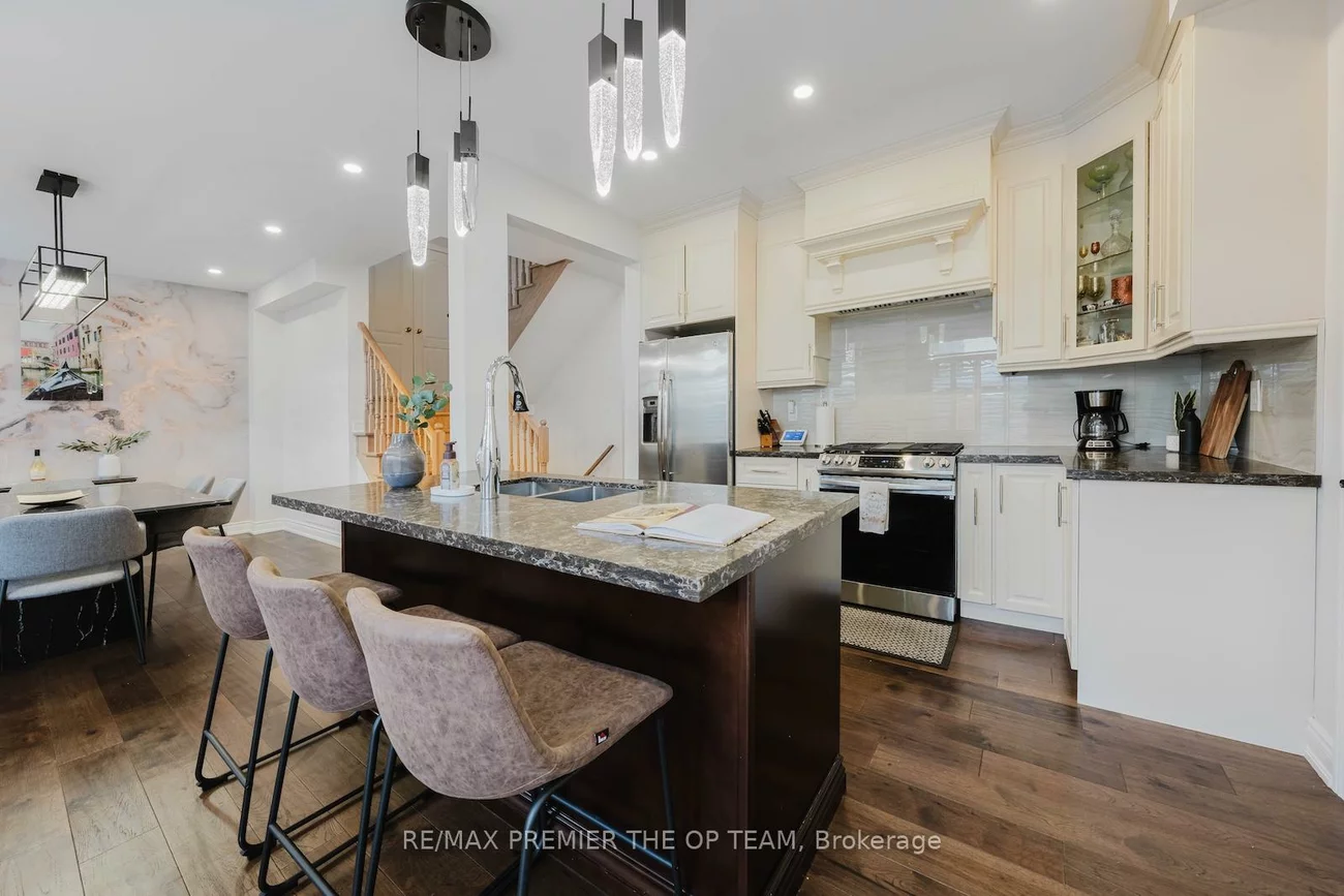 18, Cormorant, Vellore Village, Vaughan