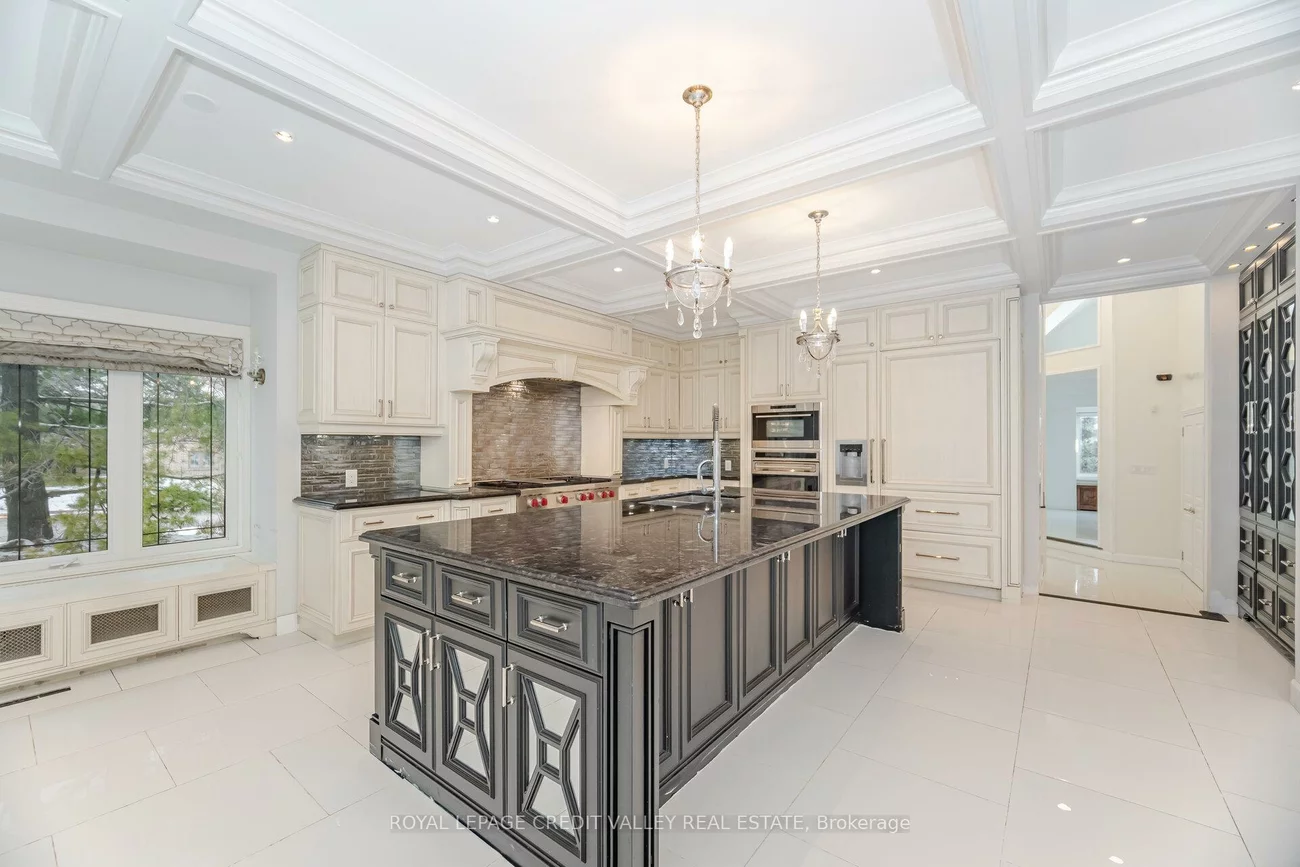 2, Huntingwood, Islington Woods, Vaughan