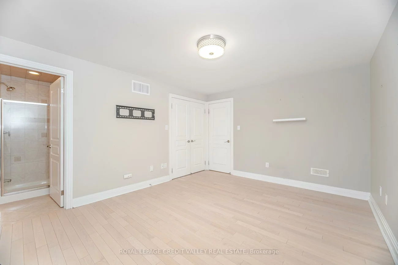 2, Huntingwood, Islington Woods, Vaughan