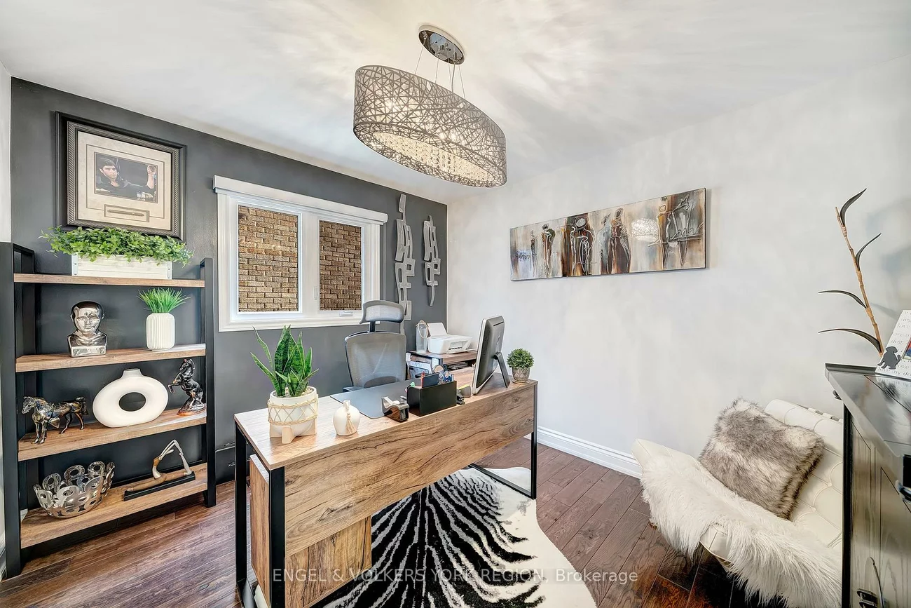 57, Burgosa, East Woodbridge, Vaughan