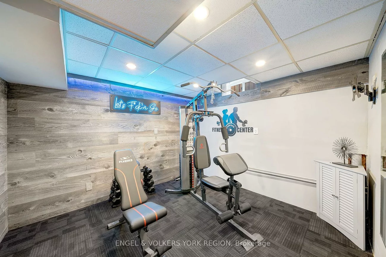 57, Burgosa, East Woodbridge, Vaughan