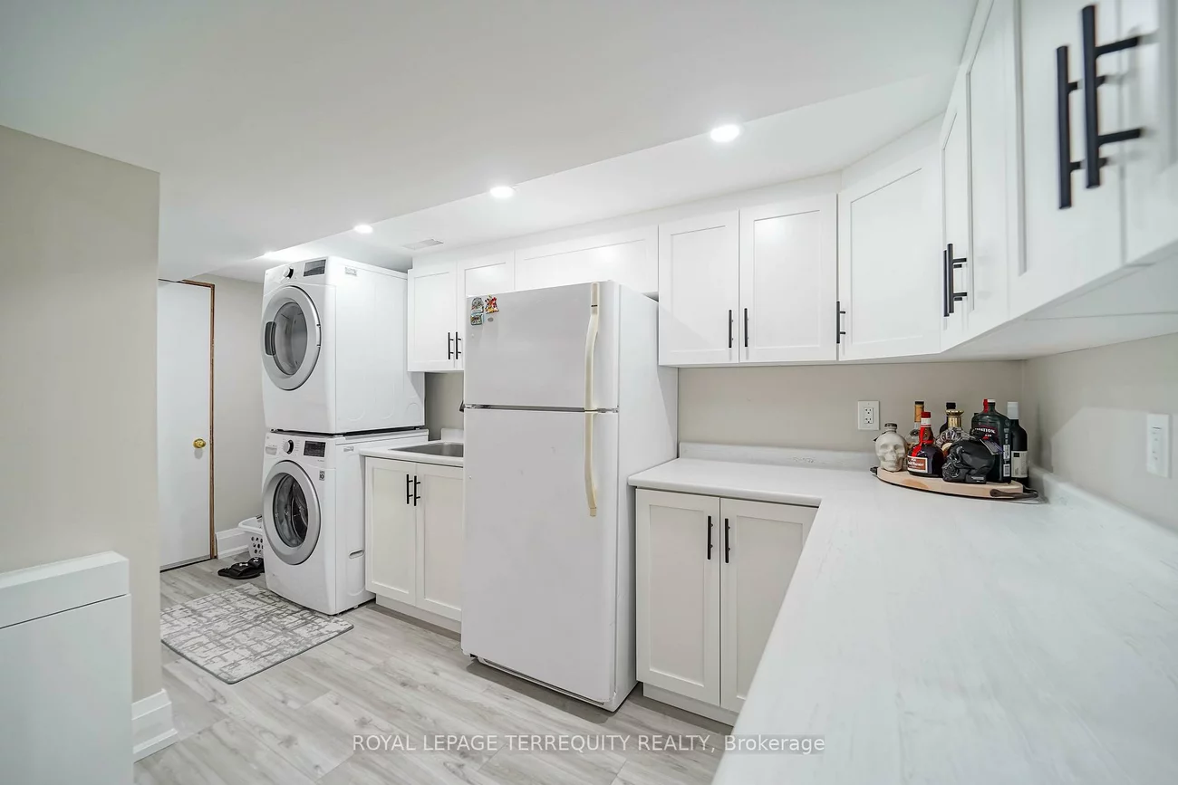 9, Stonebriar, Maple, Vaughan