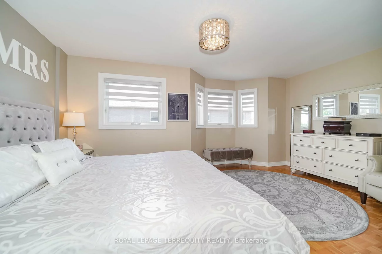 9, Stonebriar, Maple, Vaughan