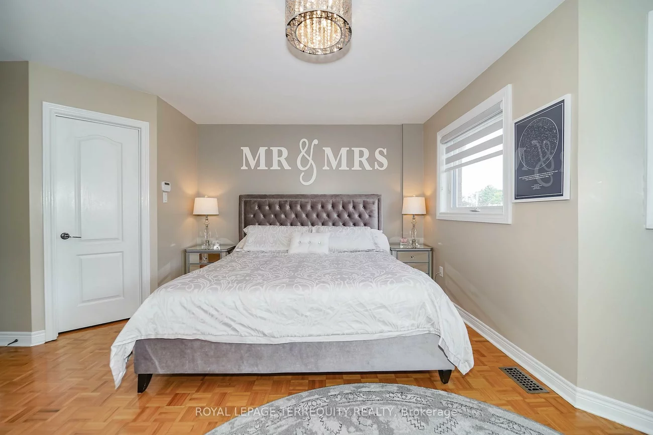 9, Stonebriar, Maple, Vaughan