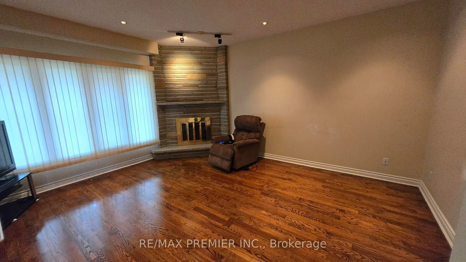 36, Railway, Maple, Vaughan