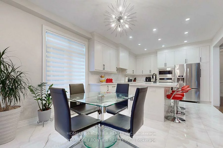 28, Rock Elm, Patterson, Vaughan