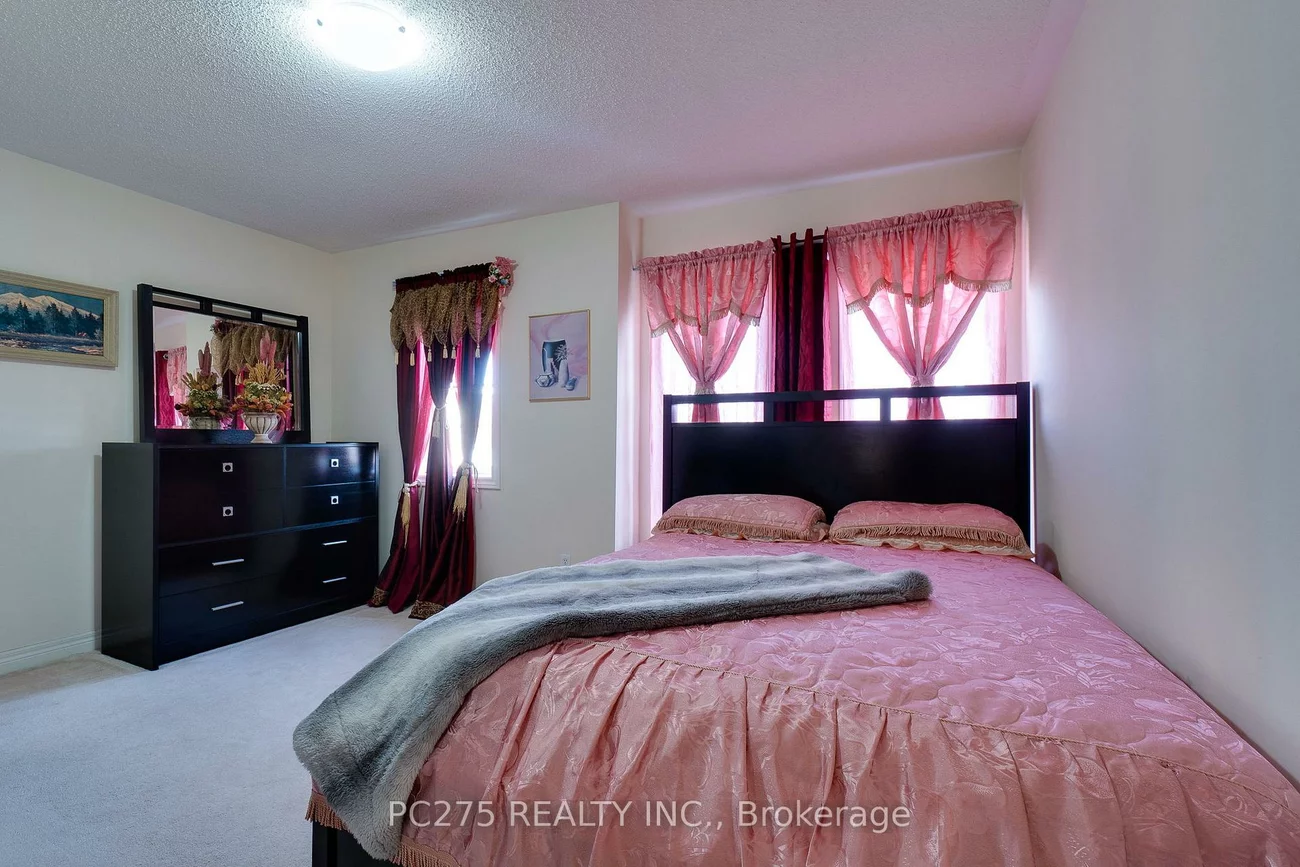 24, Wheatfield, Vellore Village, Vaughan