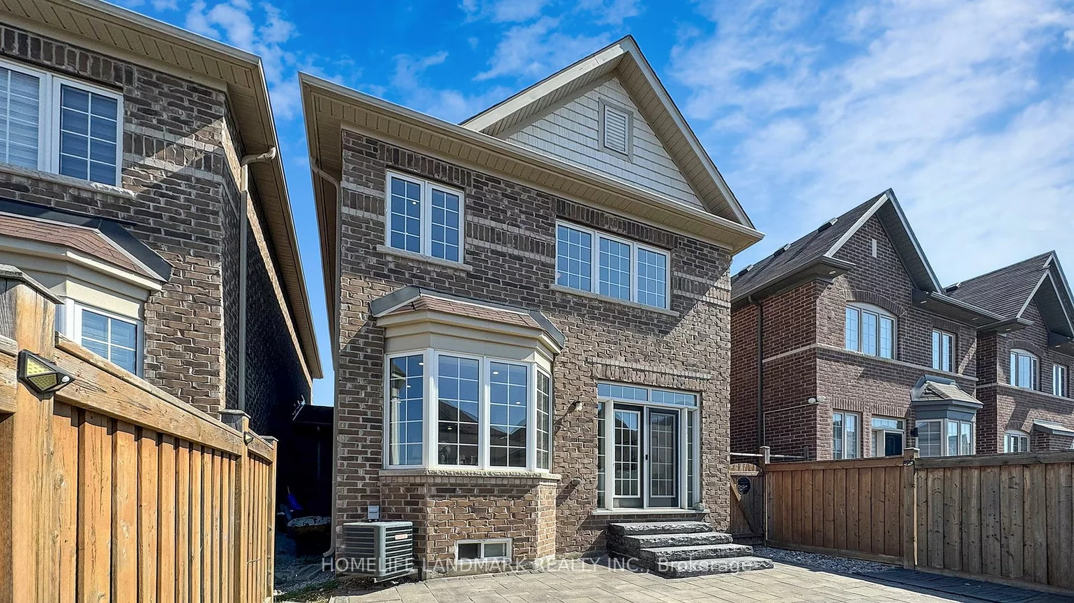116, Pelee, Kleinburg, Vaughan
