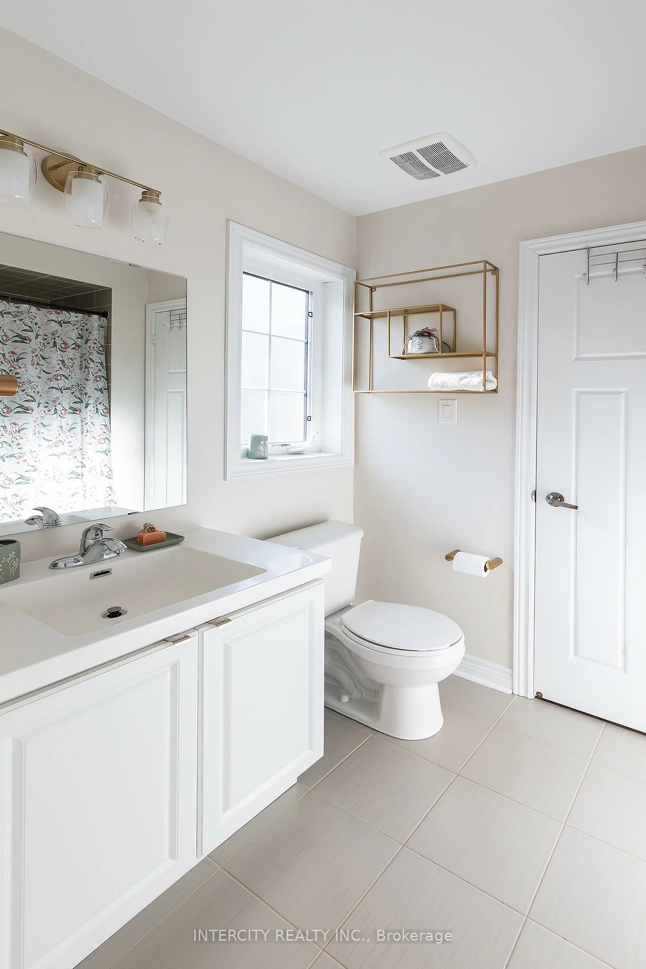 23, Halo, Patterson, Vaughan