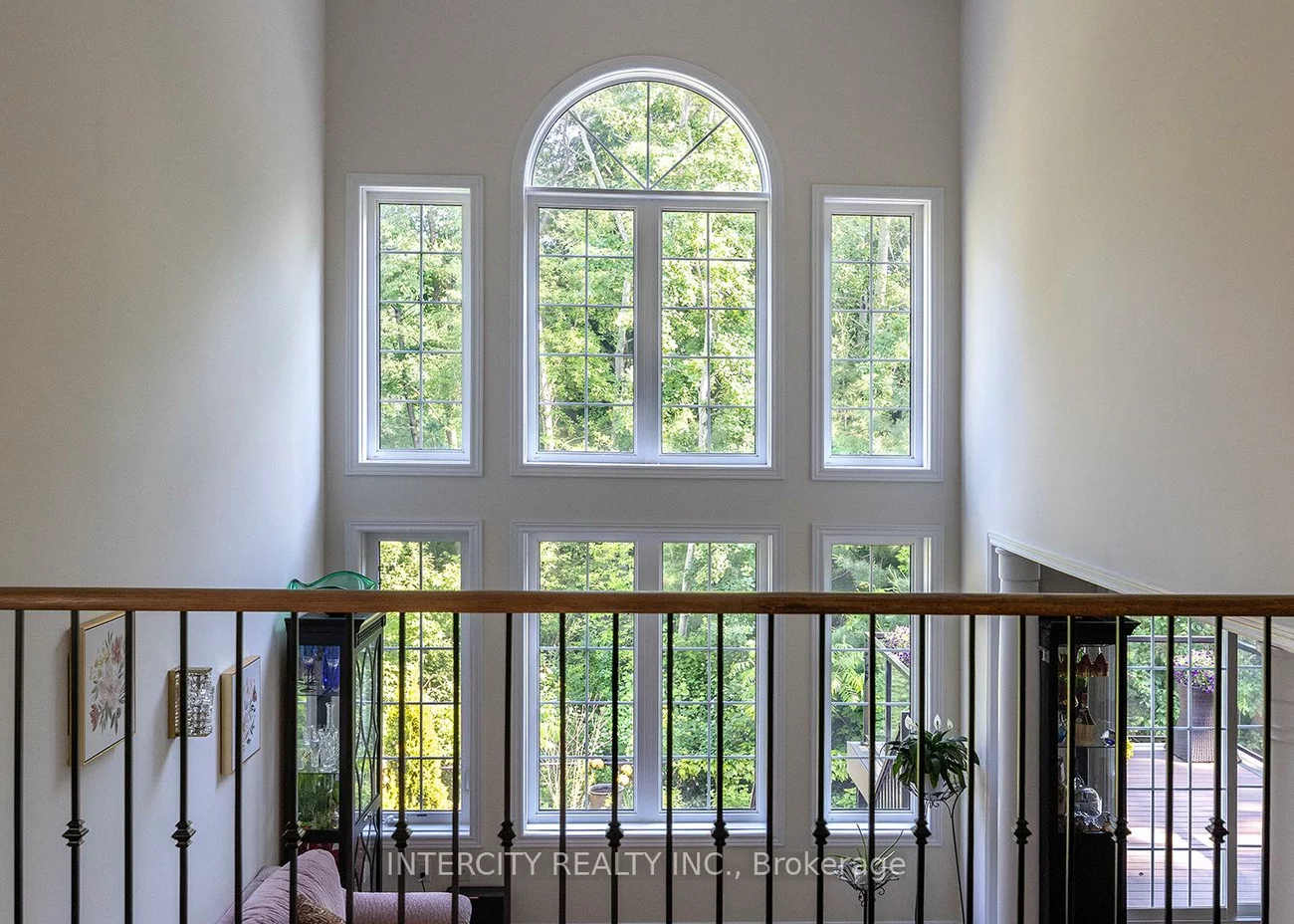 23, Halo, Patterson, Vaughan