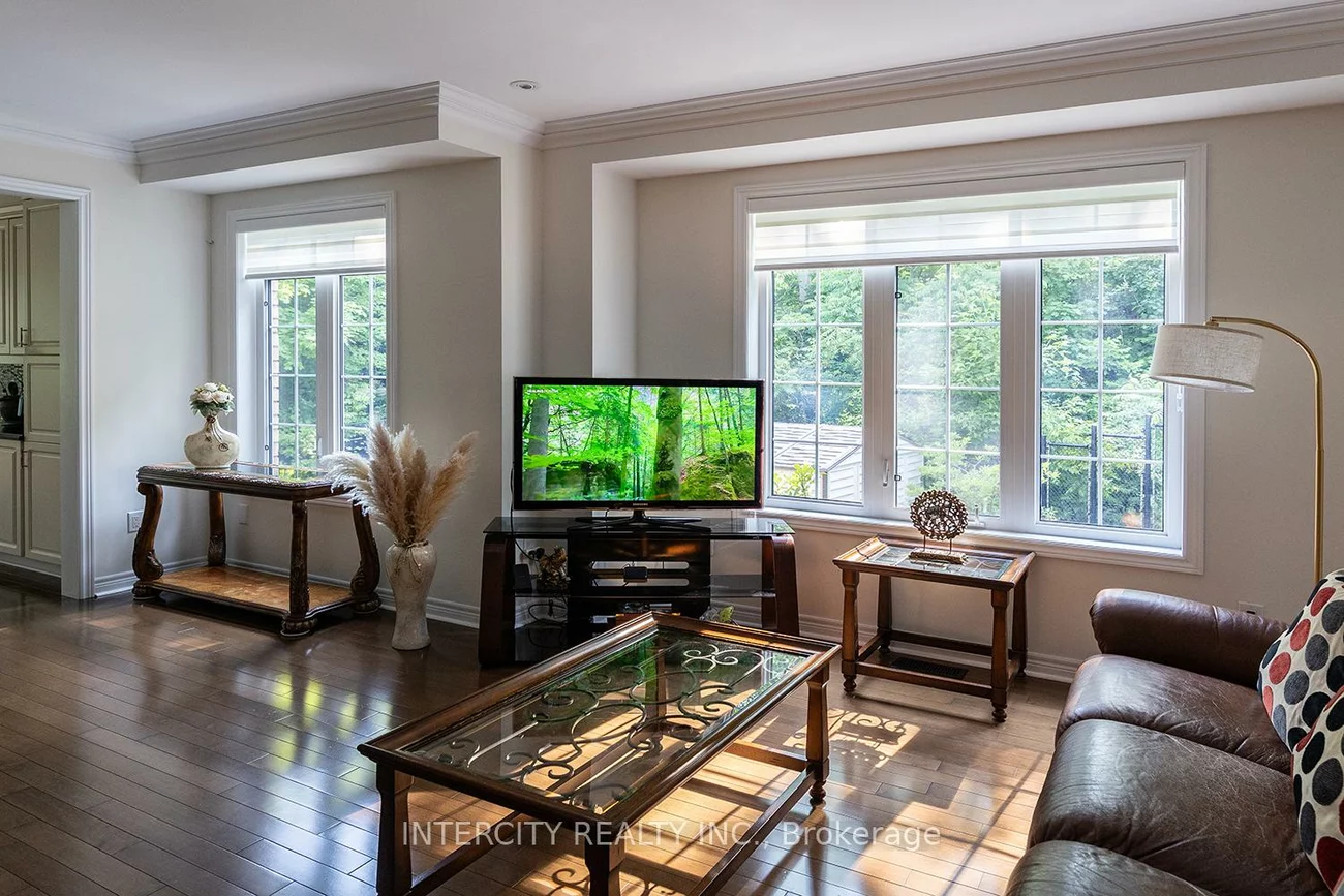 23, Halo, Patterson, Vaughan