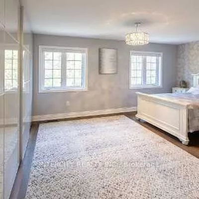 23, Halo, Patterson, Vaughan