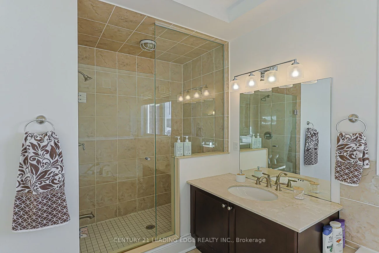 183, Maurier, Patterson, Vaughan