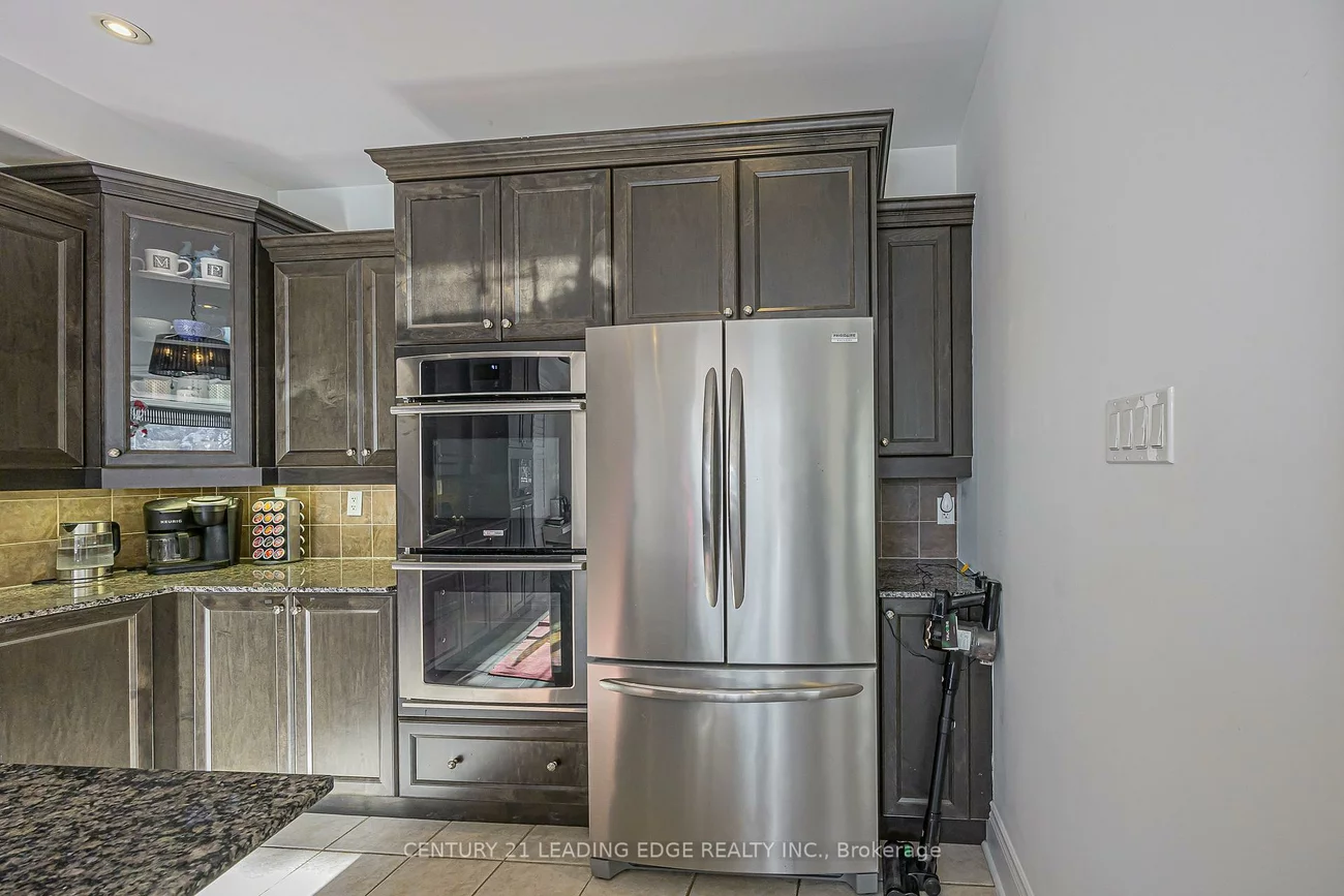 183, Maurier, Patterson, Vaughan