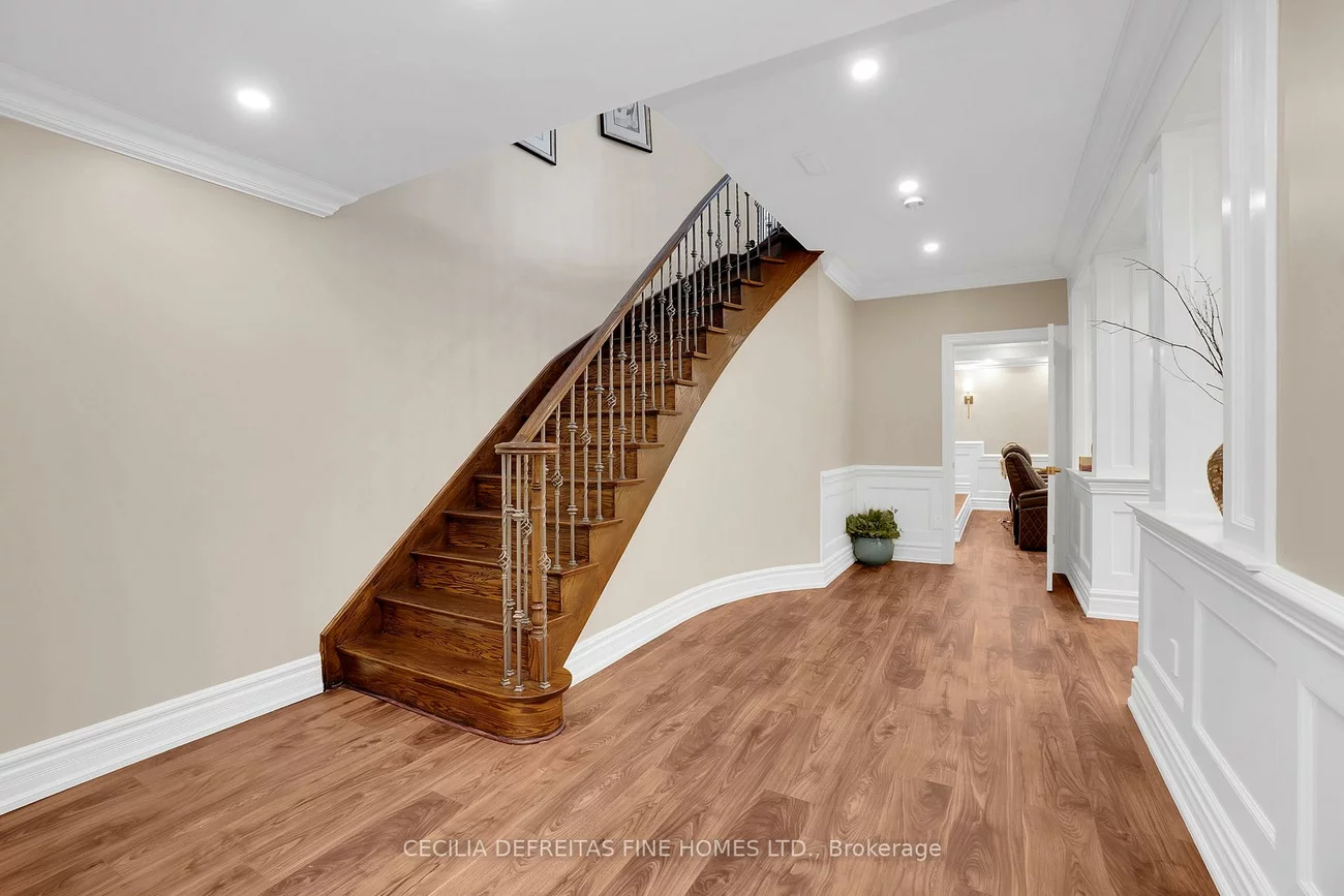 11, Beauvista, Vellore Village, Vaughan