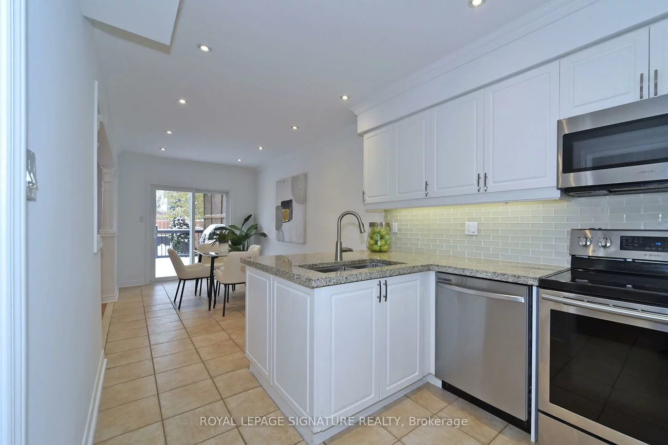 257, Deepsprings, Vellore Village, Vaughan