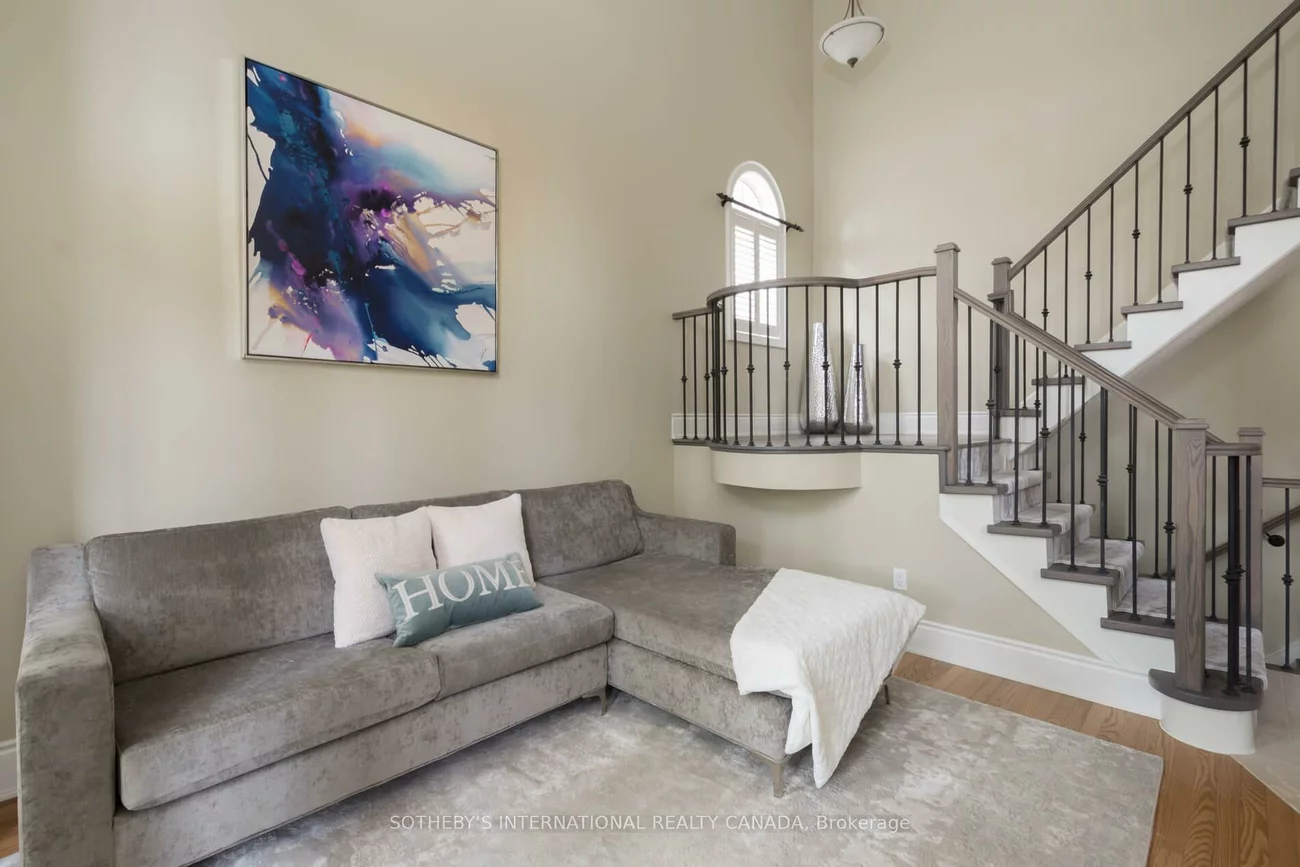 16, Saint Clare, Vellore Village, Vaughan