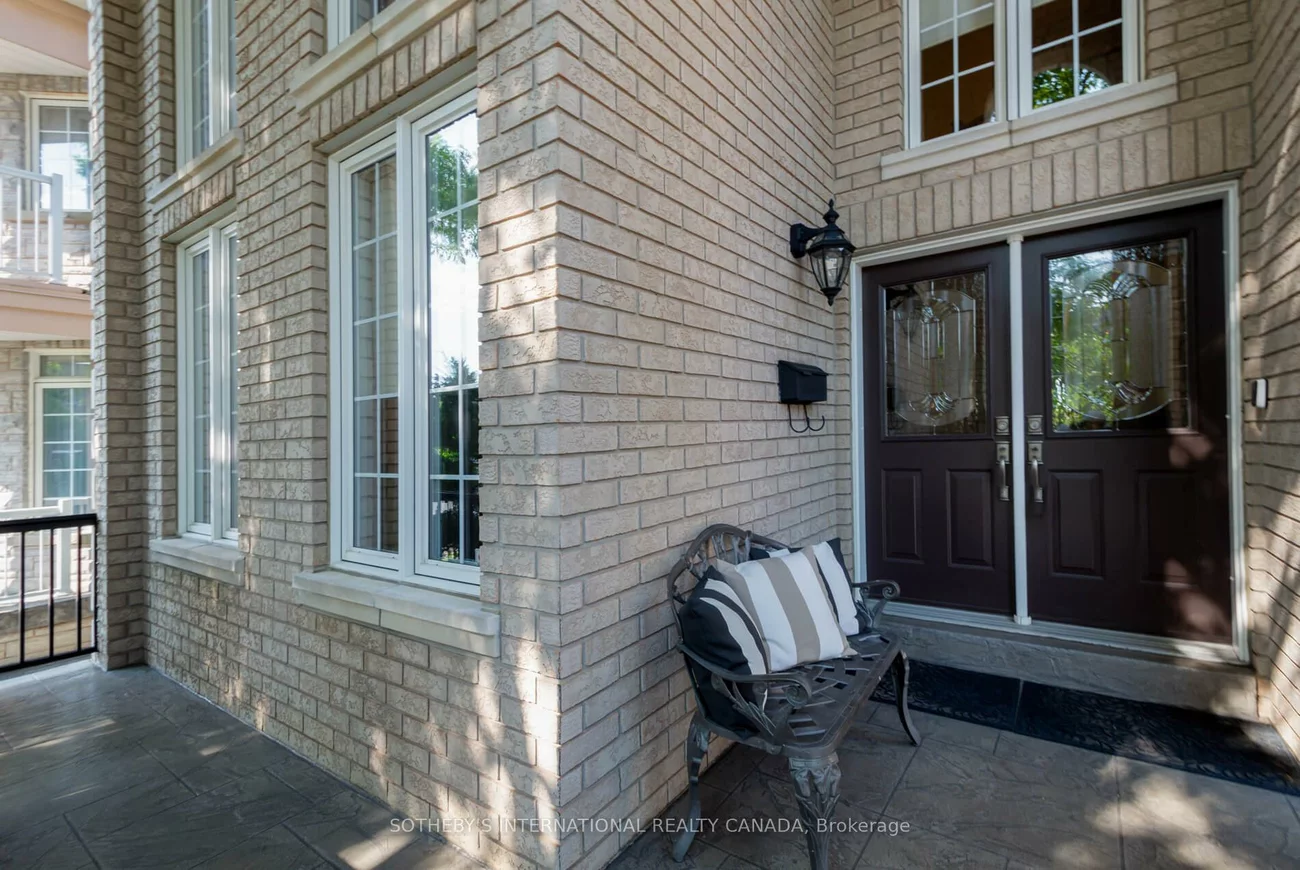 16, Saint Clare, Vellore Village, Vaughan