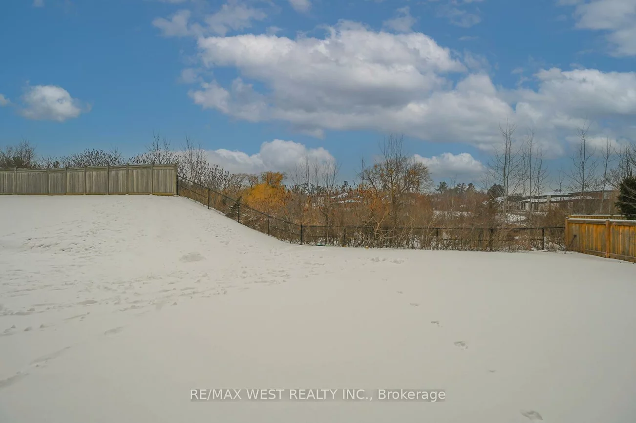 293, Torrey Pines, Kleinburg, Vaughan