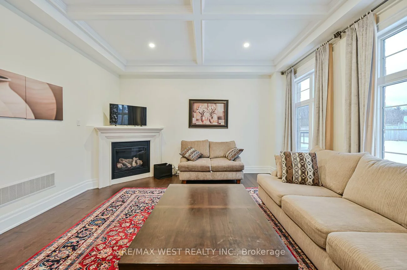 293, Torrey Pines, Kleinburg, Vaughan